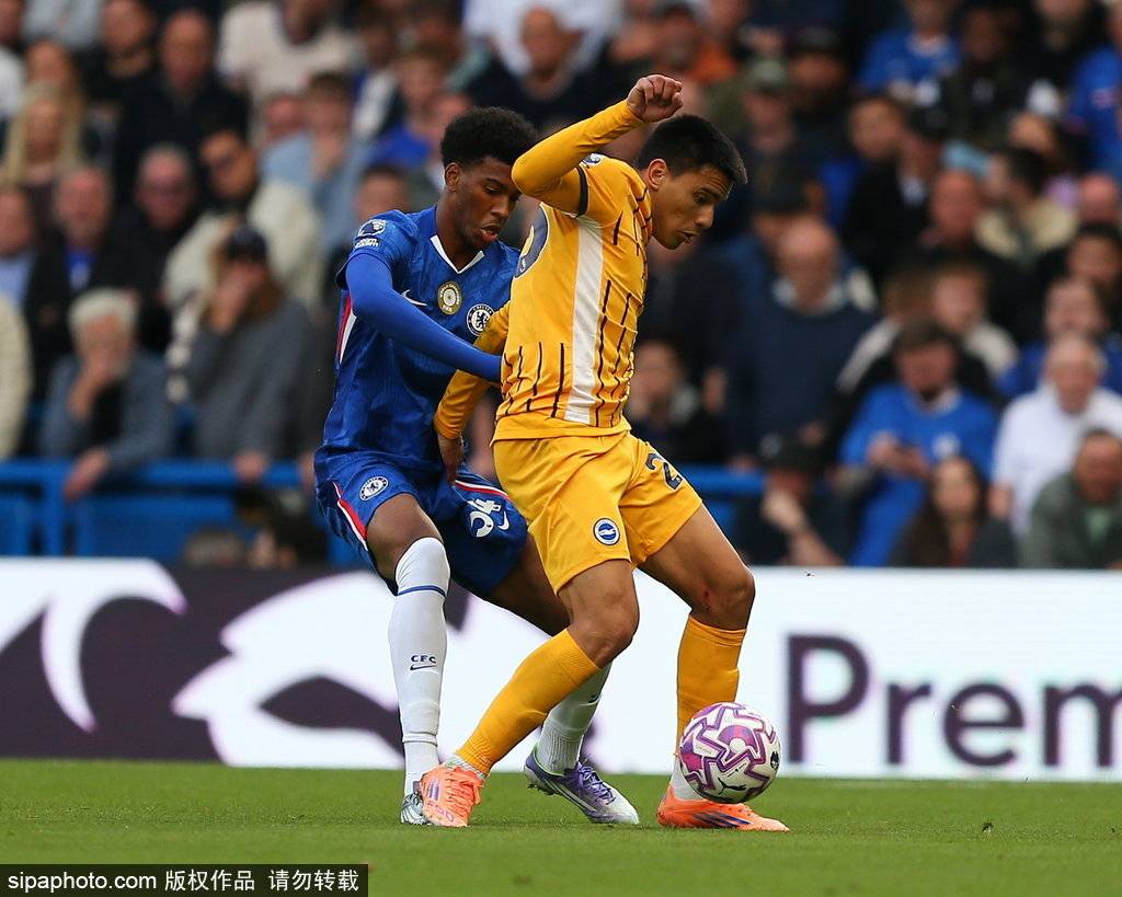 英超-查洛巴染红维尔贝克双响 十人切尔西1-3布莱顿遭2连败